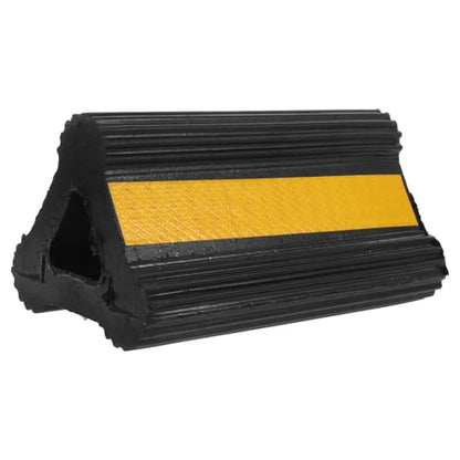 Heavy-Duty Rubber Wheel Chocks with Rope and Reflective Tape, Non-Slip Safety Tire Blocks 210x115x105mm for Trucks, Campers, Trailers, and Airport Vehicle Stabilization