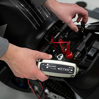 CTEK (56-865) US 0.8 12 Volt Fully Automatic 6 Step Battery Charger,Black
