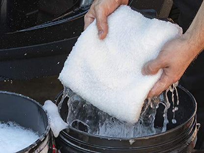 Meguiar's X3002 Microfiber Wash Mitt, Car Wash Mitt for DIY Drivers & Detailers—Designed for Scratch-Free Washing; Use On Exterior Paint and Clear Coat On Cars, Trucks & Suvs - size: 1 Count