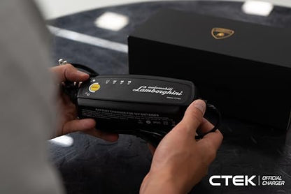 CTEK 4.3 Test & Charge, 12 Volt Fully Automatic Charger with Unique Battery and Alternator Testing, Ideal for Long Term Storage