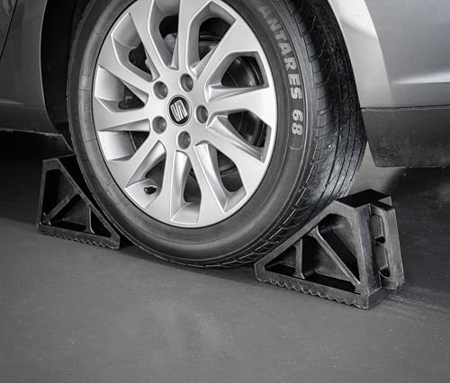 Sealey Wc02 Rubber Wheel Chocks 3.3Kg - Pair - size: 2.9Kg
