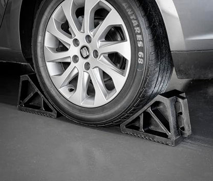 Sealey Wc02 Rubber Wheel Chocks 3.3Kg - Pair - size: 2.9Kg