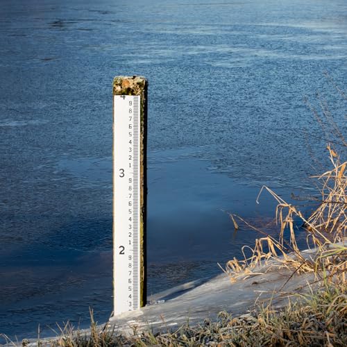 Depth Gauge, Water Level Gauge (Hundredths, Tenths, Teet), Heavy-Duty Ruler-Style Water Level Indicator, All-Weather Water Level Tool, Rust-Resistant, with Pre-Drilled Holes (0-4 Feet)