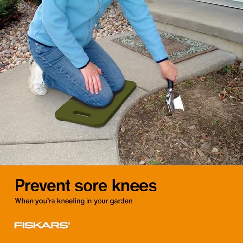 Fiskars Garden Kneeling Pad, 11" x 18" Lightweight and Thick EVA Foam Knee Cushion with Handle for Gardening, Cleaning, or Construction - Moisture and Rip Resistant, Gardening Supplies, Green - size: 1 Count (Pack of 1)