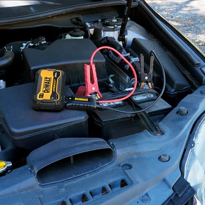 : DEWALT DXAELJ25 2500 Peak Amp Portable Lithium Jump Starter with USB-C (25W, 60W in/Out) and USB-A (15W) - size: 2500 Peak Amp