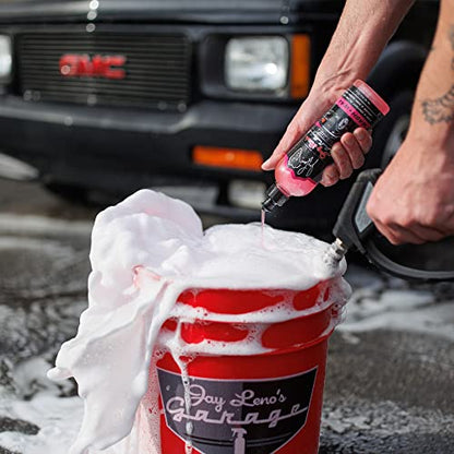 Jay Leno's Garage Car Detailing Kit with Bucket – Essential Car Cleaning Kit, Sprays, Liquids, Microfiber Towels, Applicators and Wash Mitt, All-in-One Car Detailing Kits for Interior & Exterior Care - style: Essential Detailing