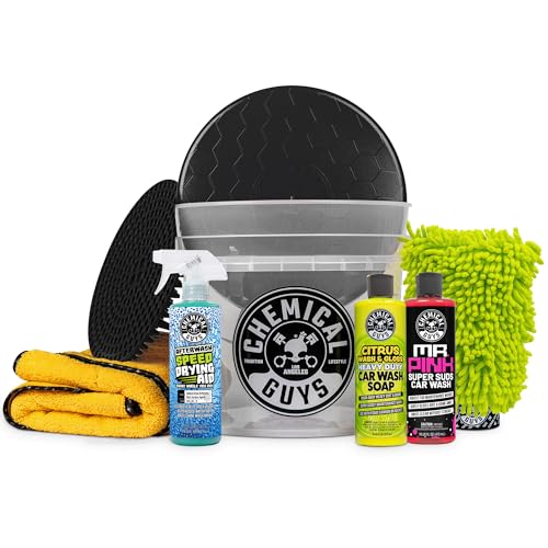 Chemical Guys, 8-Piece Car Wash Kit, Soap, Bucket, Cleaners, Mitt & Towels | Soap, wash bucket and three care chemicals with accessories for interior and exterior cleaning, full kit - style: HOL128