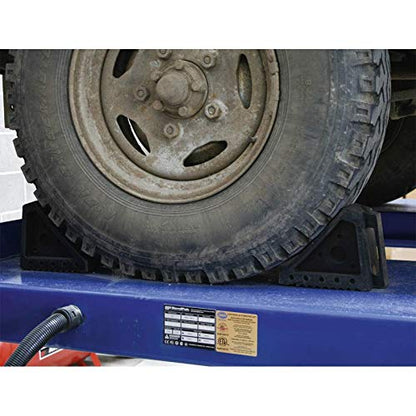 Sealey Wc01 Rubber Wheel Chocks 2.2Kg - Pair - size: 1.8kg