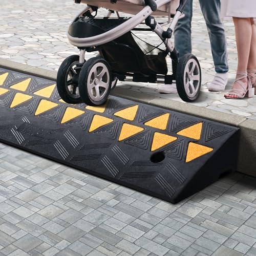 VEVOR Rubber Curb Ramp 3.5" Rise Height Sidewalk Curb Ramp, 10" Width 39.4" Length Driveway Ramp for Curb, 15T Heavy Duty Rubber for Forklifts, Trucks, Buses, Cars, Wheelchairs, Bikes