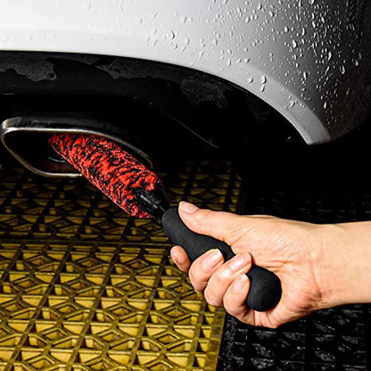 Metal Free Soft Wheel Cleaner Brush, Synthetic Wool Tire Cleaning Brush, Highly Water Absorption, Dense and Durable Tire Brush for Cleaning Wheels, Rims, Spokes, Fenders, Engines… - color: black eva