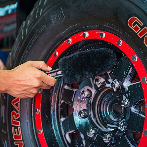 Chemical Guys, Gerbil Wheel & Rim Brush, Soft Natural Bristles, for Tires | Soft natural bristles safely clean wheels, rims, exhausts and delicate finishes on cars without scratching - size: 1 Count (Pack of 1)