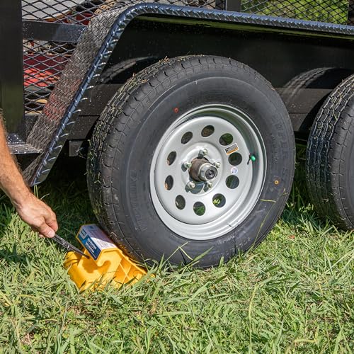 Camco Super Wheel Chock w/Rope - Large, Heavy Duty Trailer Wheel Chock Constructed of Durable Plastic - Features Rope Handle for Easy Removal - Use w/Tires Up to 29-inches – 44475 - size: Large w/ Rope