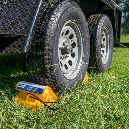 Camco Super Wheel Chock w/Rope - Large, Heavy Duty Trailer Wheel Chock Constructed of Durable Plastic - Features Rope Handle for Easy Removal - Use w/Tires Up to 29-inches – 44475 - size: Large w/ Rope